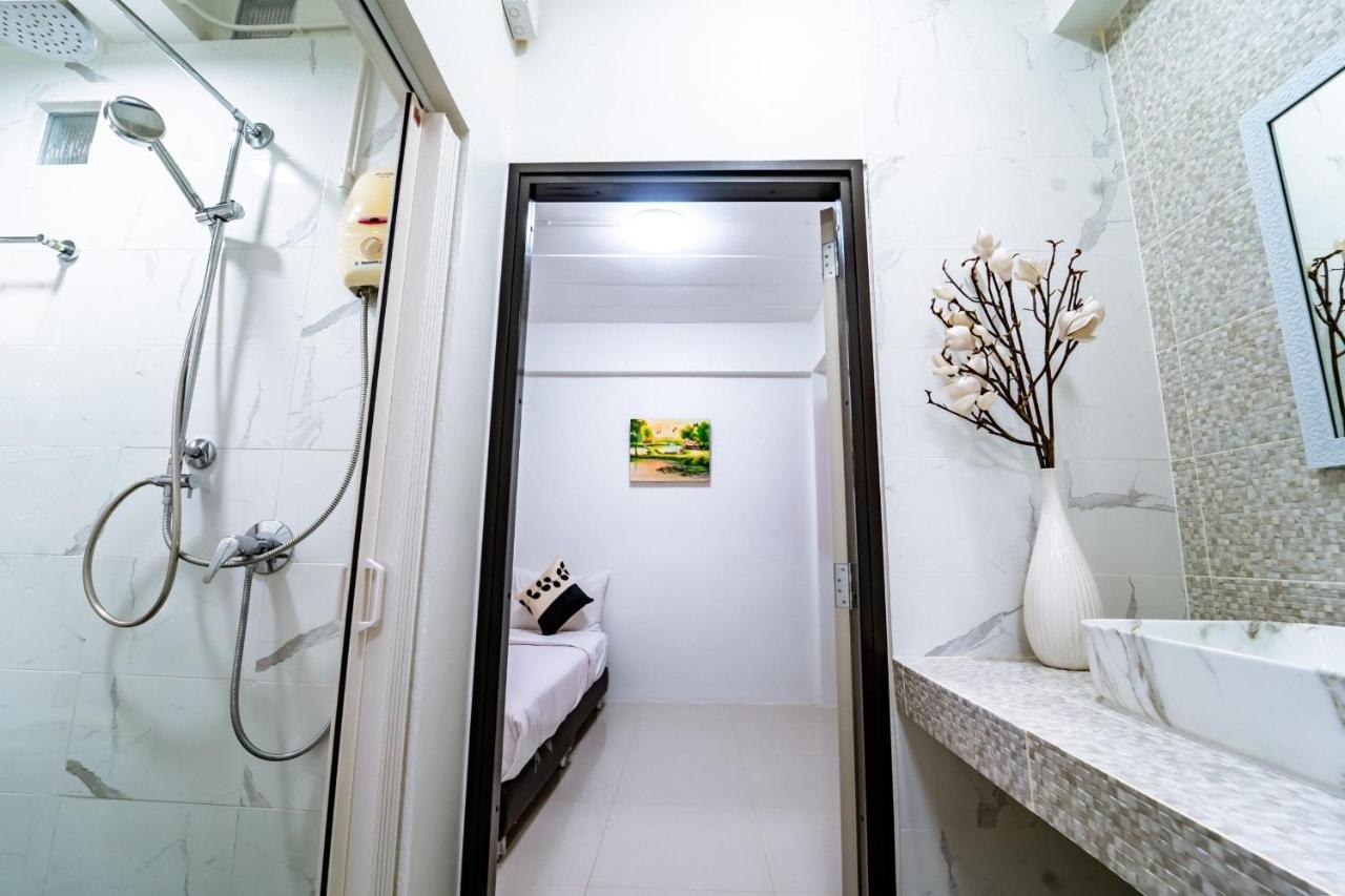 Mind And Punpun Apartment Surat Thani Exteriör bild