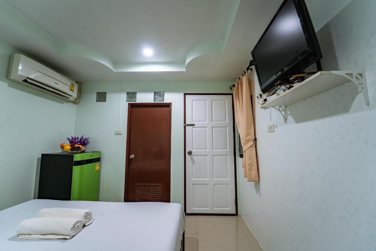 Mind And Punpun Apartment Surat Thani Exteriör bild