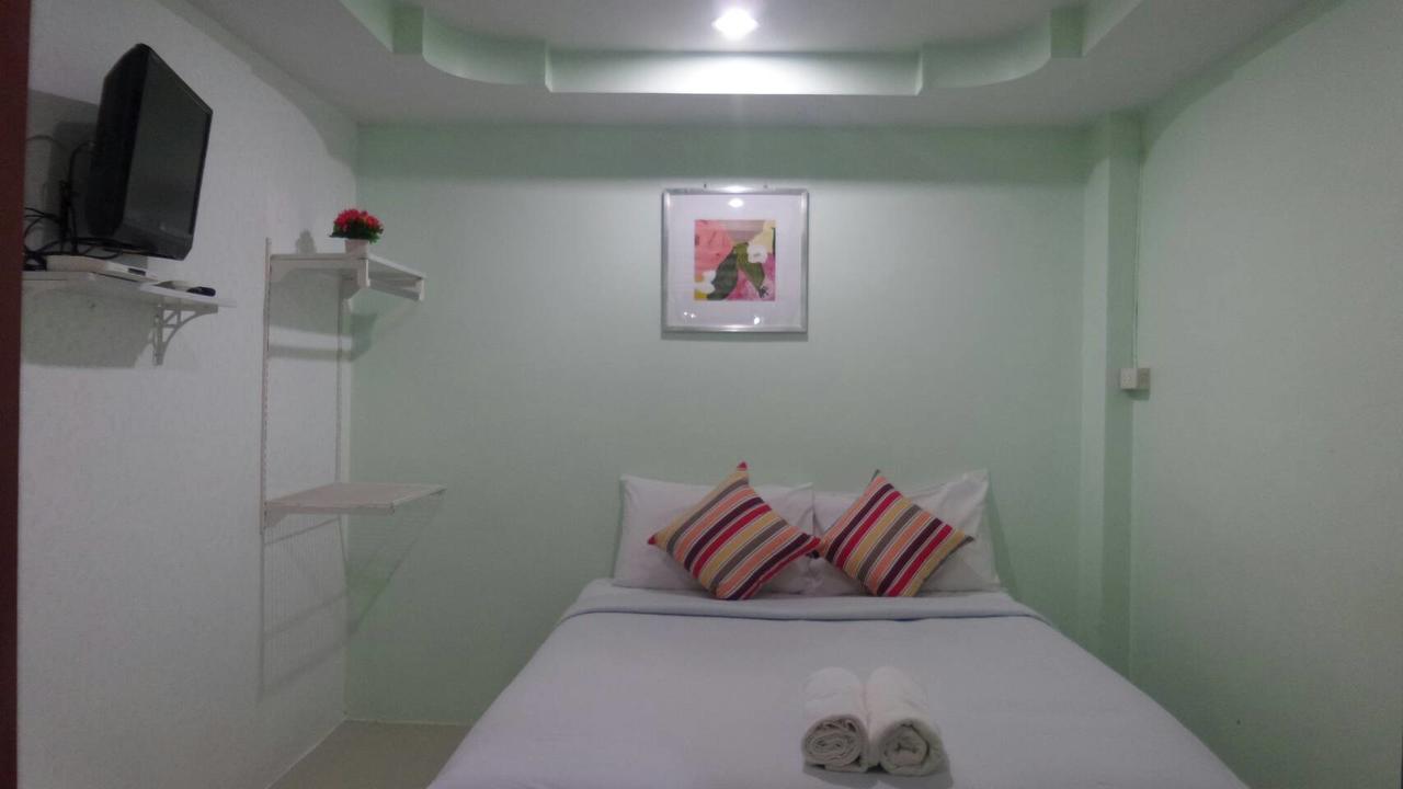Mind And Punpun Apartment Surat Thani Exteriör bild